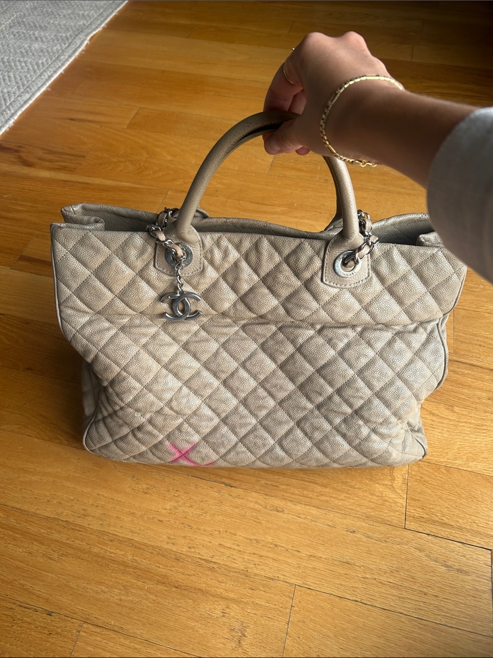 CHANEL Quilted Shoulder Tote - Light Gray with Pink Accent - Picture 2 of 10